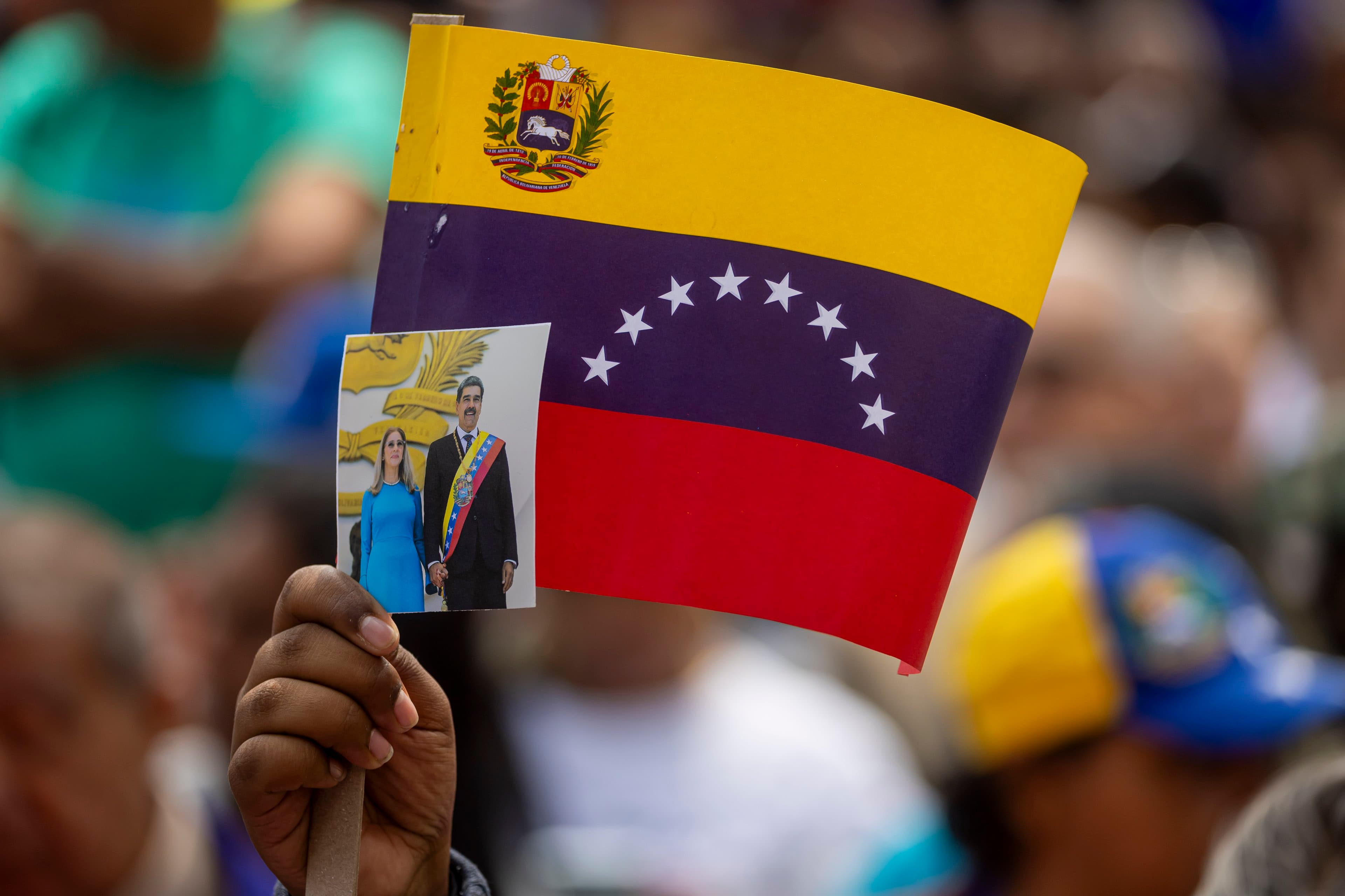 Venezuela anuncia comissão para reestruturar governo em 90 dias