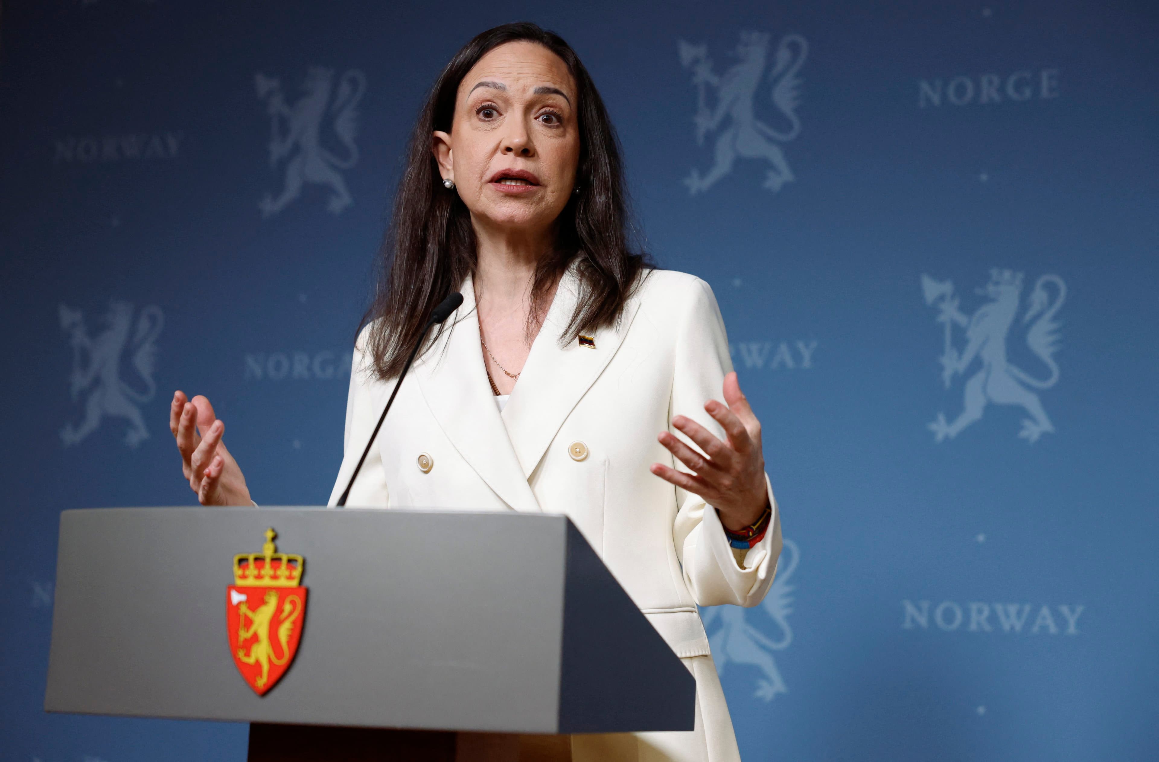 María Corina Machado articula acordo político e defende nova eleição na Venezuela