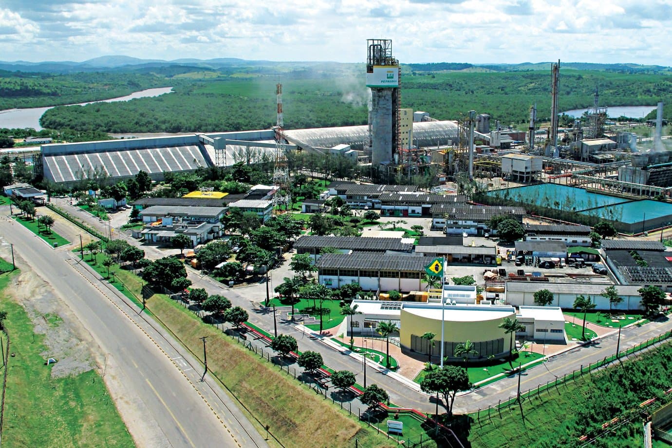 Lula anuncia investimentos de R$ 72,5 bi da Petrobras no Sergipe