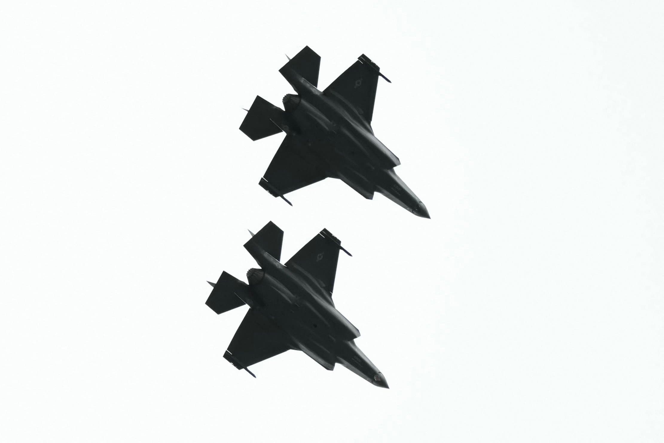 Brasil planeja compra de mais 20 caças Gripen da Suécia