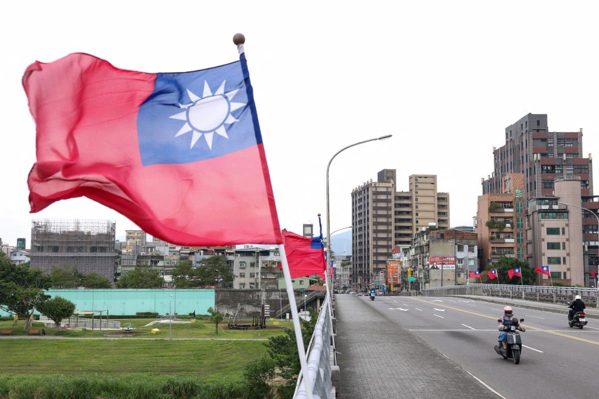 Taiwan reage a operação marítima da China