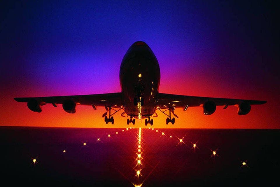 Companhias aéreas dos EUA pagam combustível 78% mais caro em abril