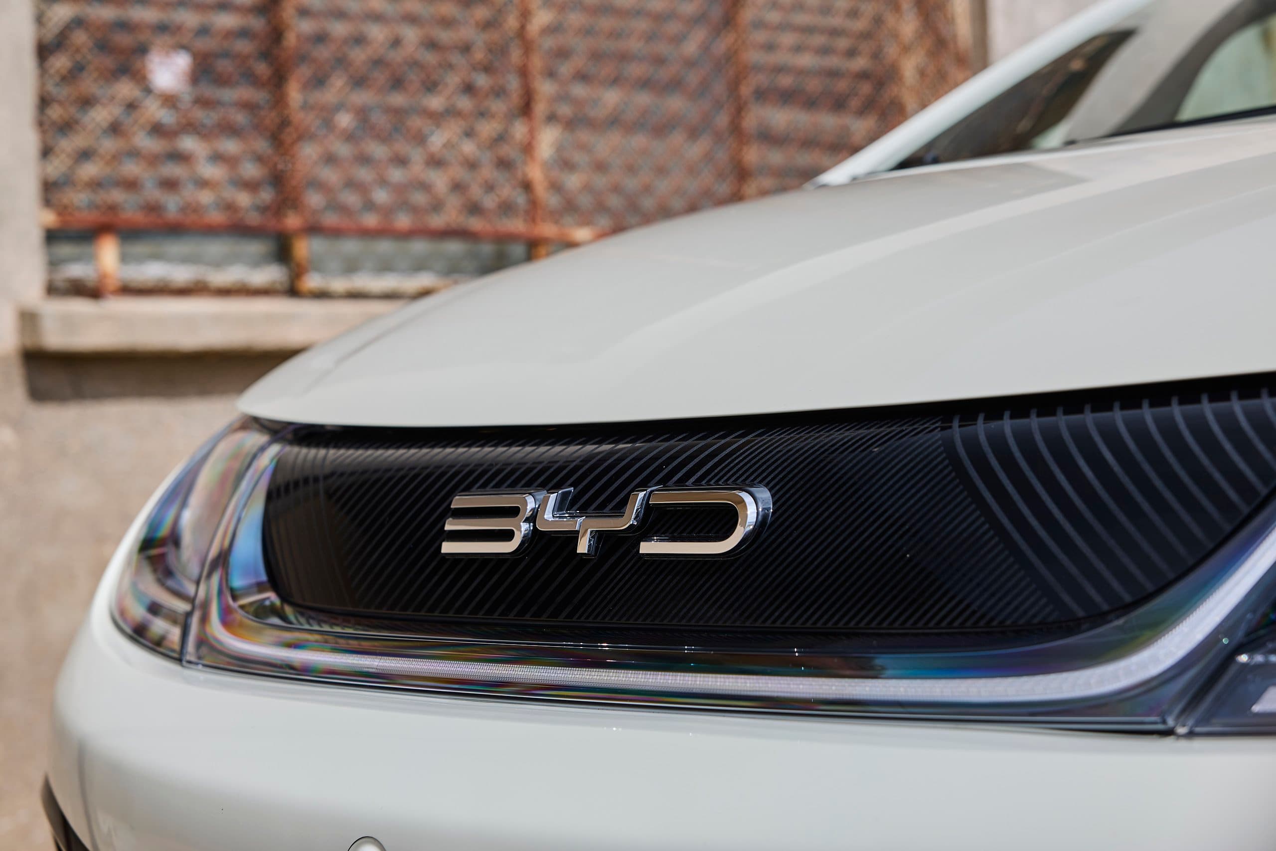 BYD mira liderança global e quer superar Toyota em cinco anos