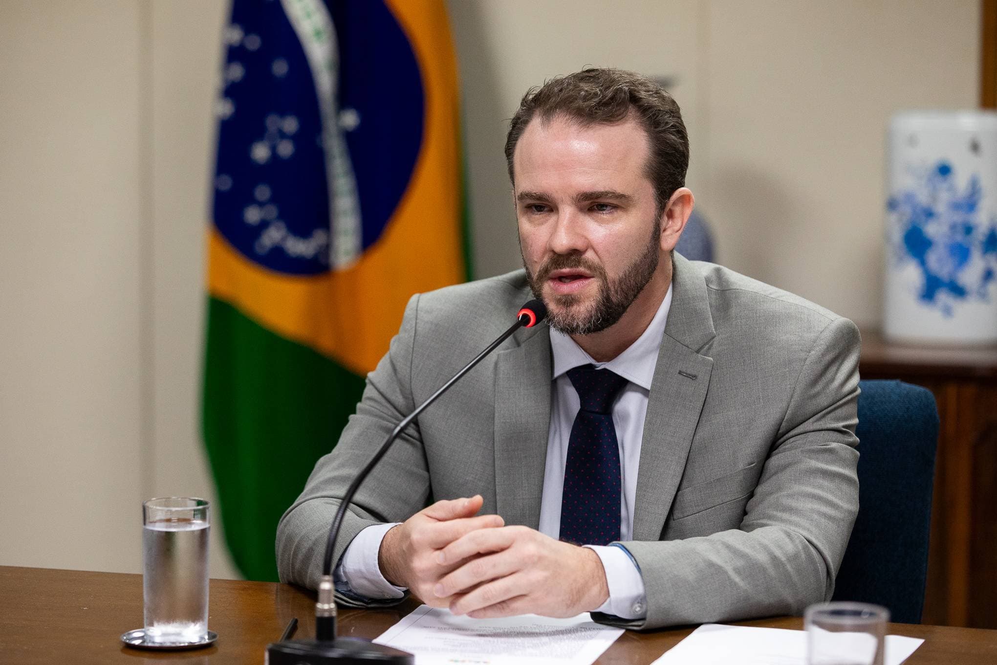 Governo estima impacto fiscal de R$ 111 bi por ano com pautas-bomba no Congresso