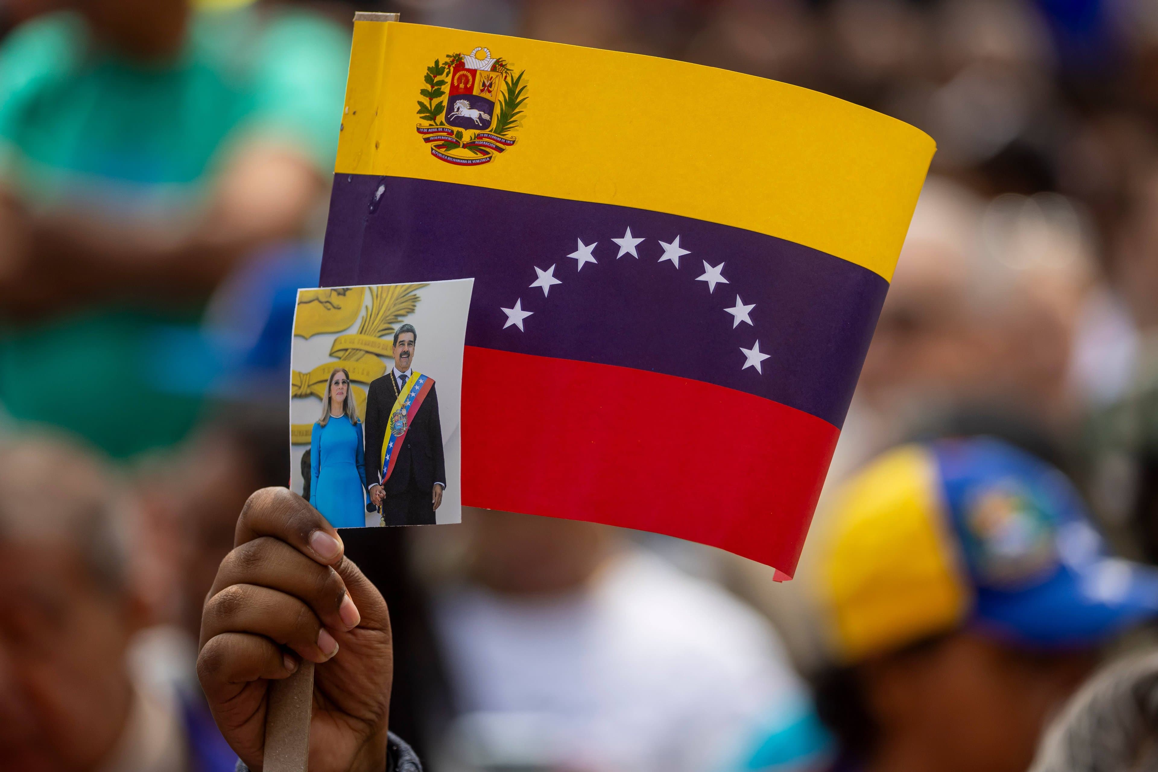 Venezuela inicia diálogo com oposição sobre transição democrática