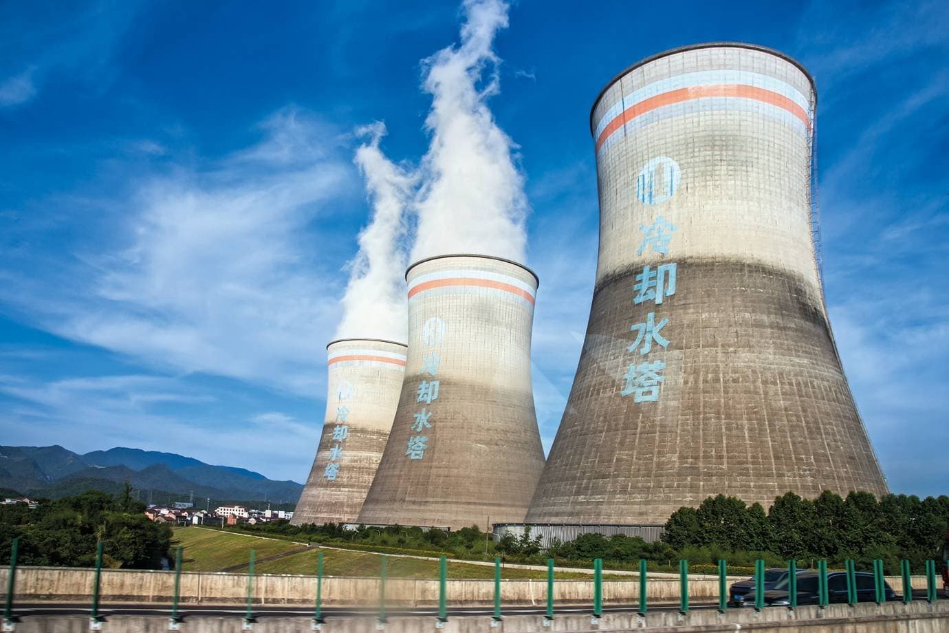 China supera EUA, Europa e outras grandes economias em capacidade de energia