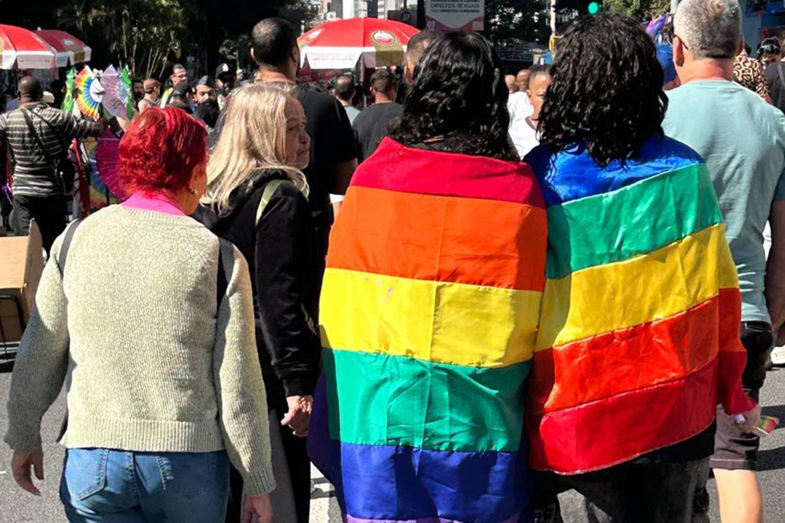 FIFA tem tensões com o Irã e o Egito sobre simbolismo LGBT em partida