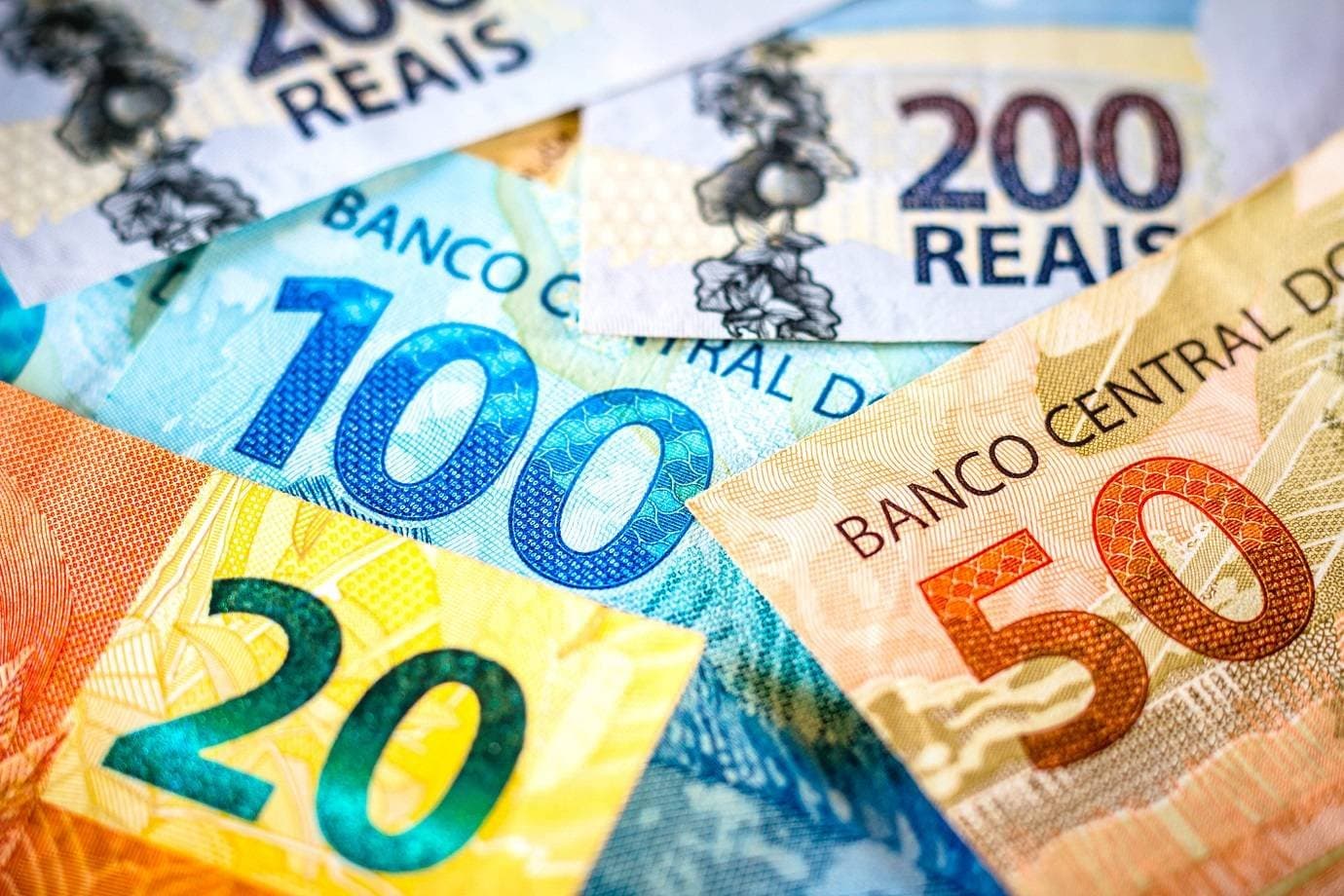 Salário-mínimo deveria de ser quase R$ 8 mil, diz Dieese