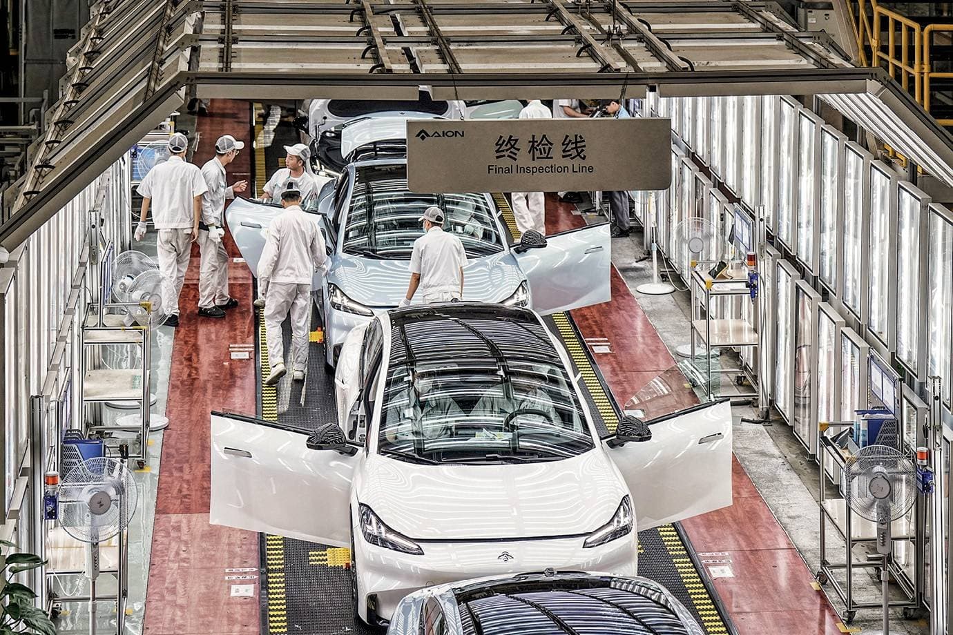 China chega a 146 marcas de carros elétricos com estreia de fabricante de aspirador no setor