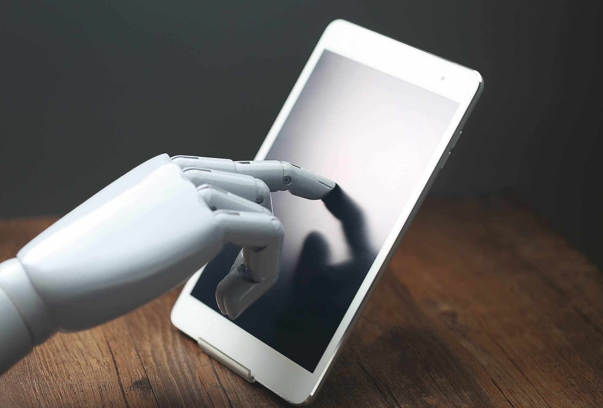 Anotadores com inteligência artificial ganham espaço, mas levantam dúvidas sobre privacidade