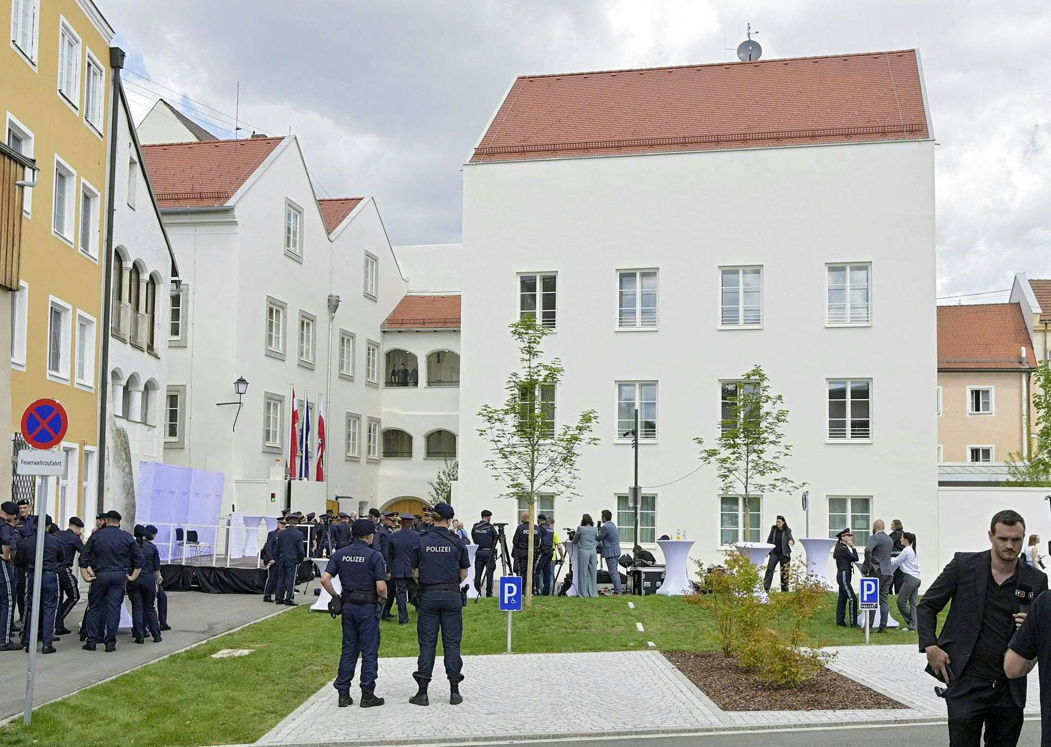 Áustria inaugura delegacia na casa de Adolf Hitler para afastar neonazistas