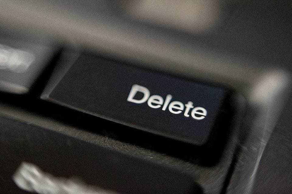 Tem como sumir da internet? O que é possível fazer para tirar seus dados de sites de busca