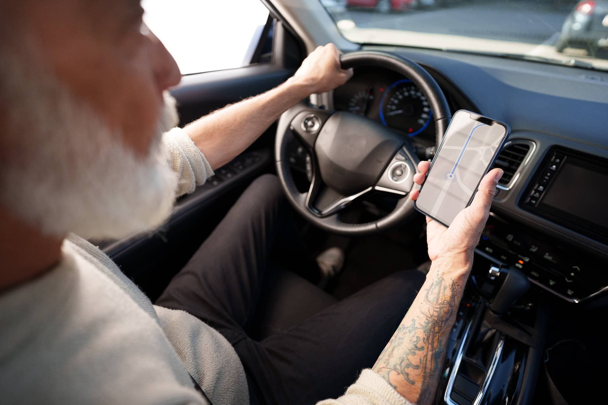 Só 7% dos motoristas de aplicativo batem meta de renda sem estender jornada