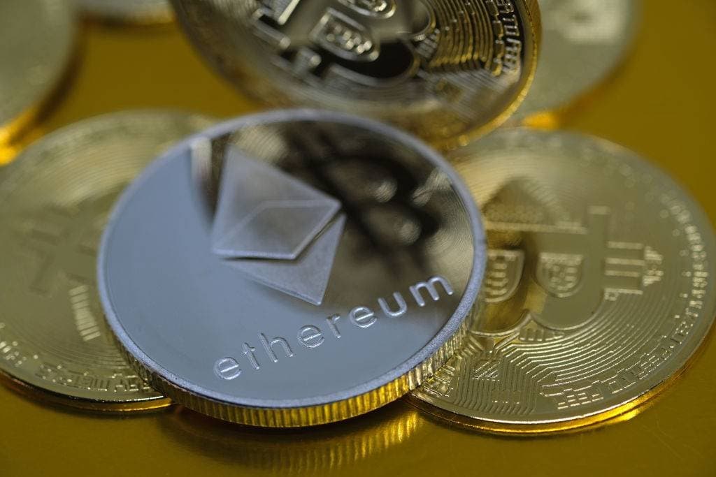 Primeiro avanço do ether em relação ao bitcoin alimenta esperança de 'altseason'