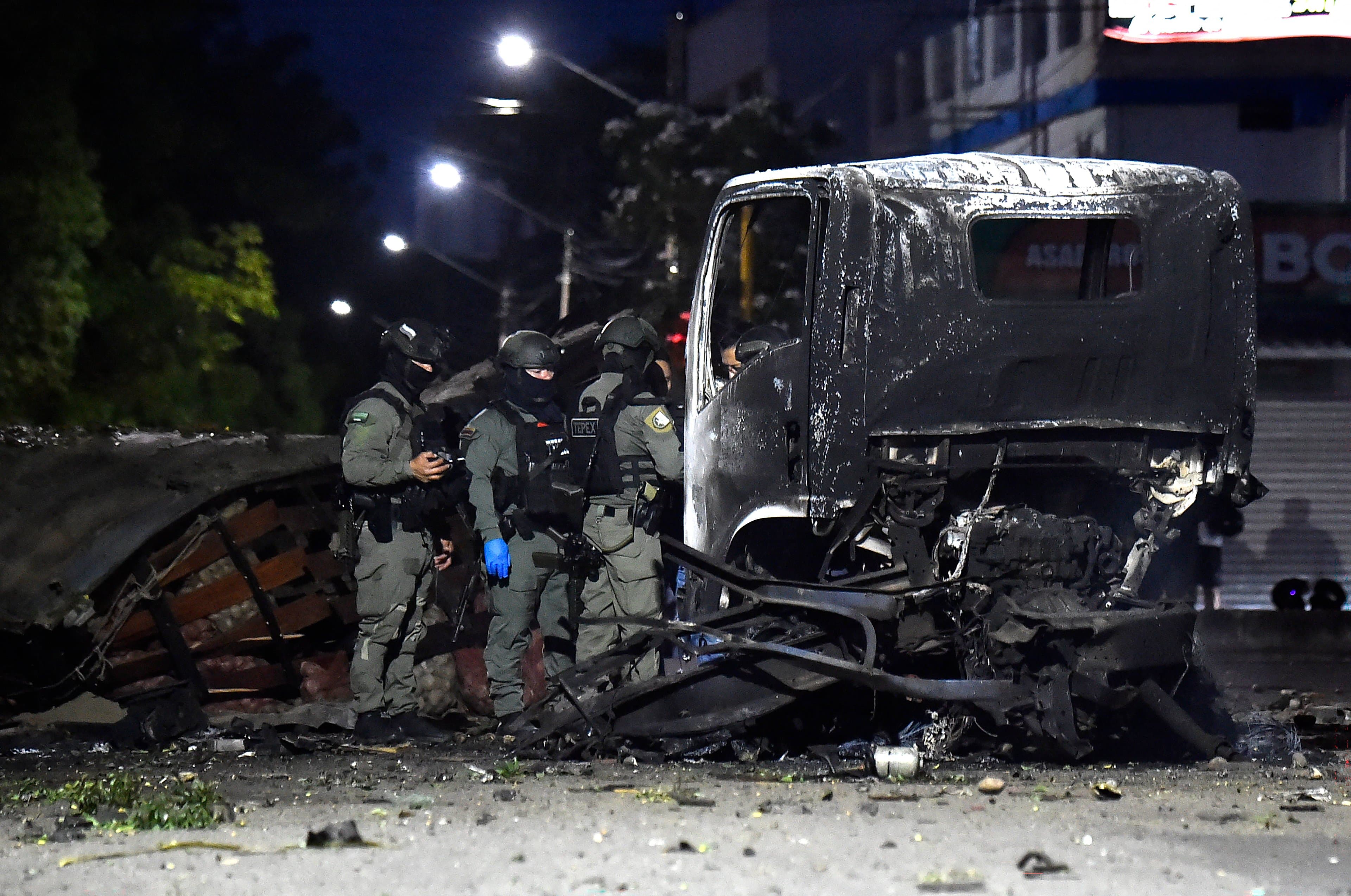 Caminhão-bomba explode na Colômbia a seis dias da posse de Espriella