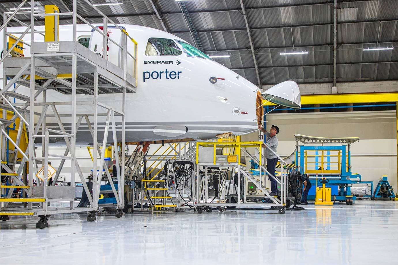 BNDES aprova até R$ 3,7 bilhões para exportação de aviões da Embraer ao Canadá
