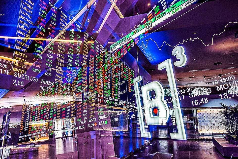 Ibovespa fecha no zero a zero com perdas de Vale e Petrobras, enquanto NY sobe forte