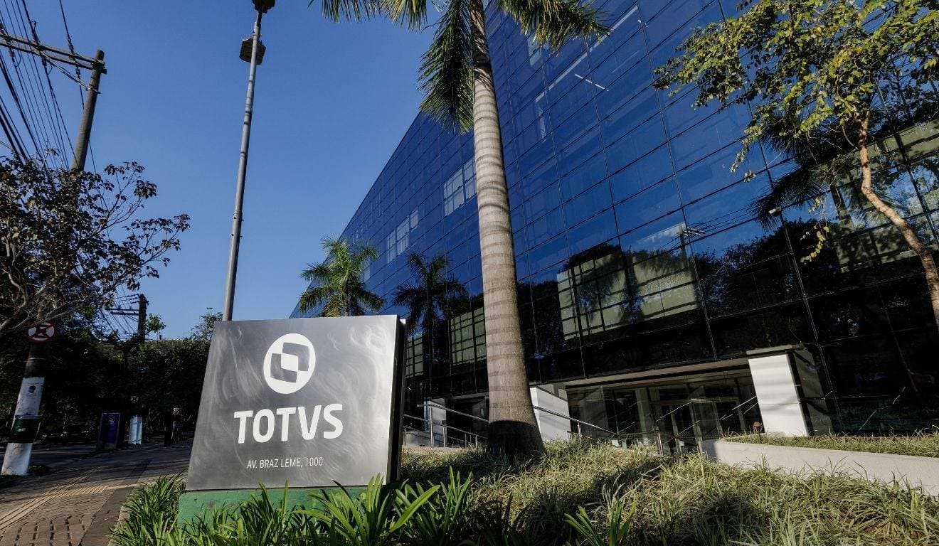 IA já movimenta um terço do crescimento da TOTVS, mostra balanço do 2T26