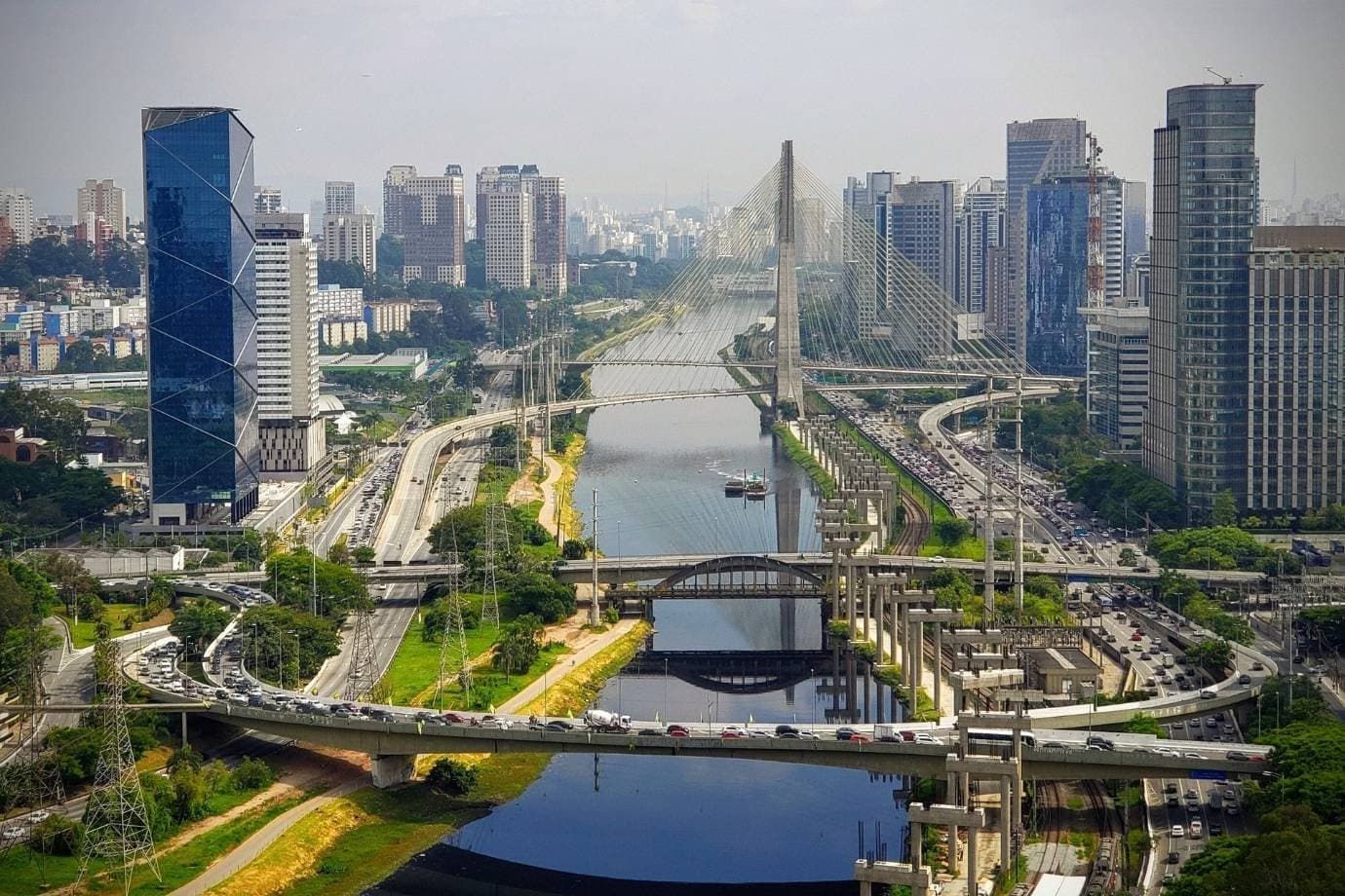Em cinco anos, cidade de SP ganha 1 milhão de empresas — e atrai 100 mil negócios de fora da capital