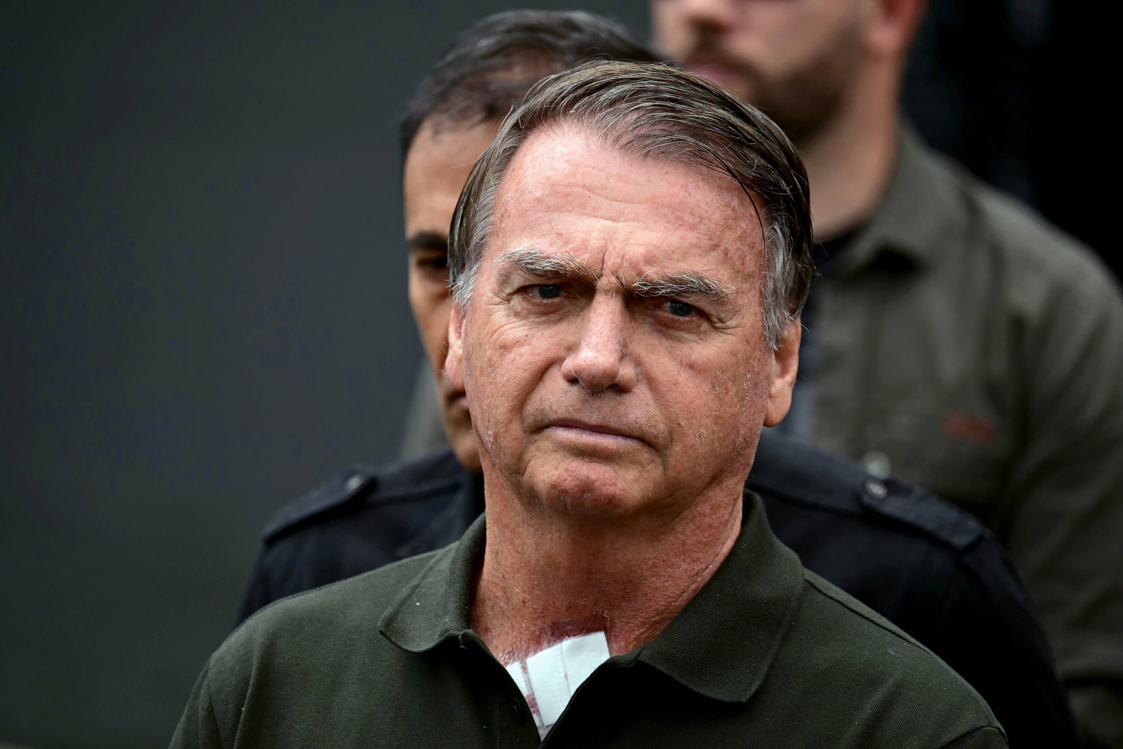 Moraes autoriza Bolsonaro a sair da prisão domiciliar para ir ao dentista