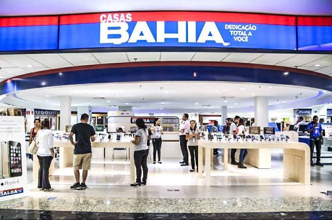 Casas Bahia: crise vai além de juros altos e consumo fraco, dizem especialistas
