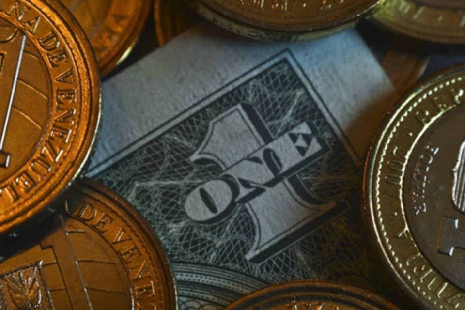 Inflação de 400%: 'Doutor Dinheiro' prescreve dólar para a Venezuela