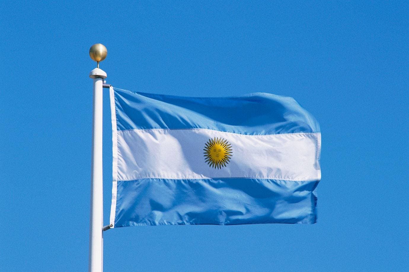 Uma em cada três famílias está endividada na Argentina