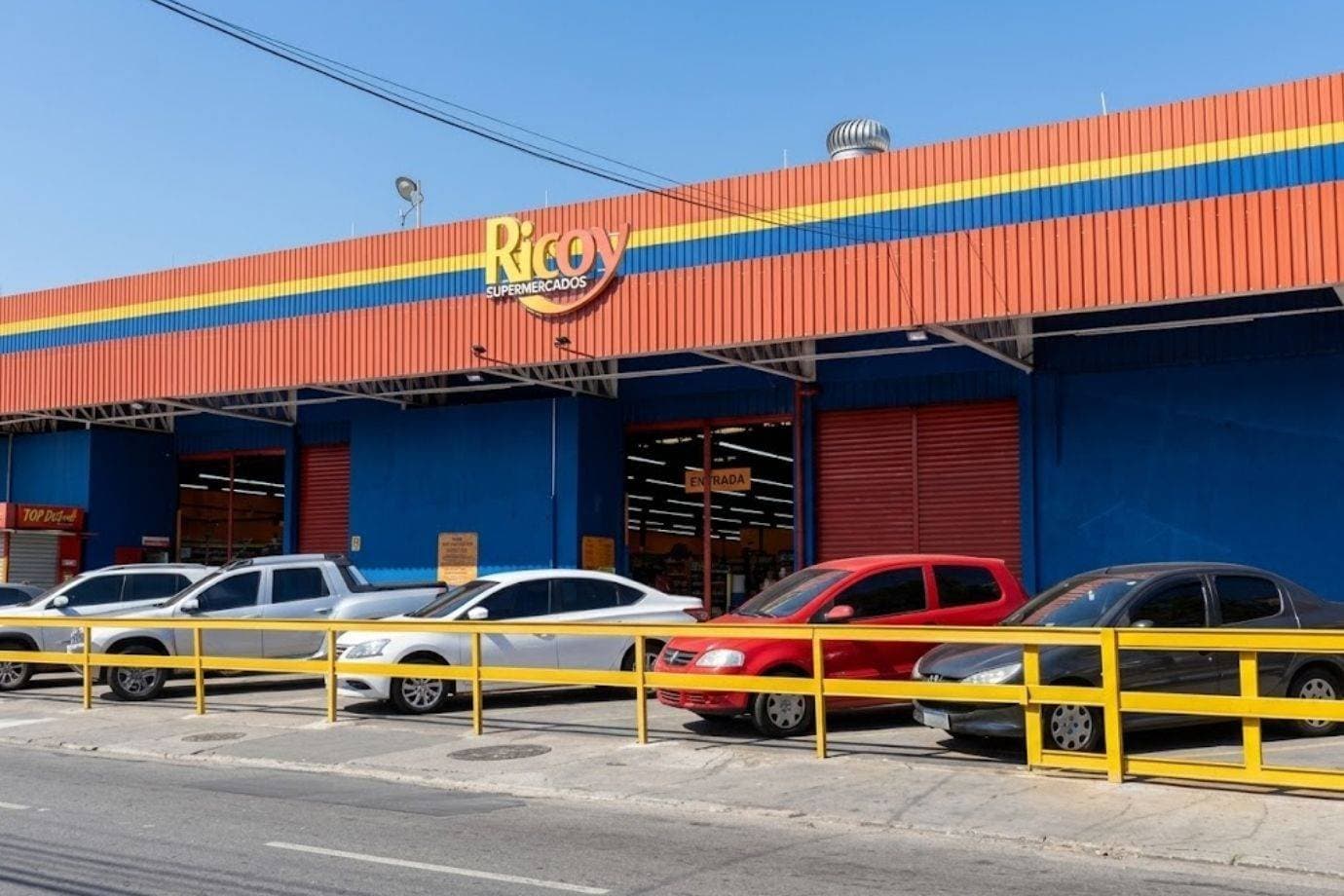 Justiça decreta falência de rede que chegou a ter 96 supermercados e 5 mil funcionários em SP