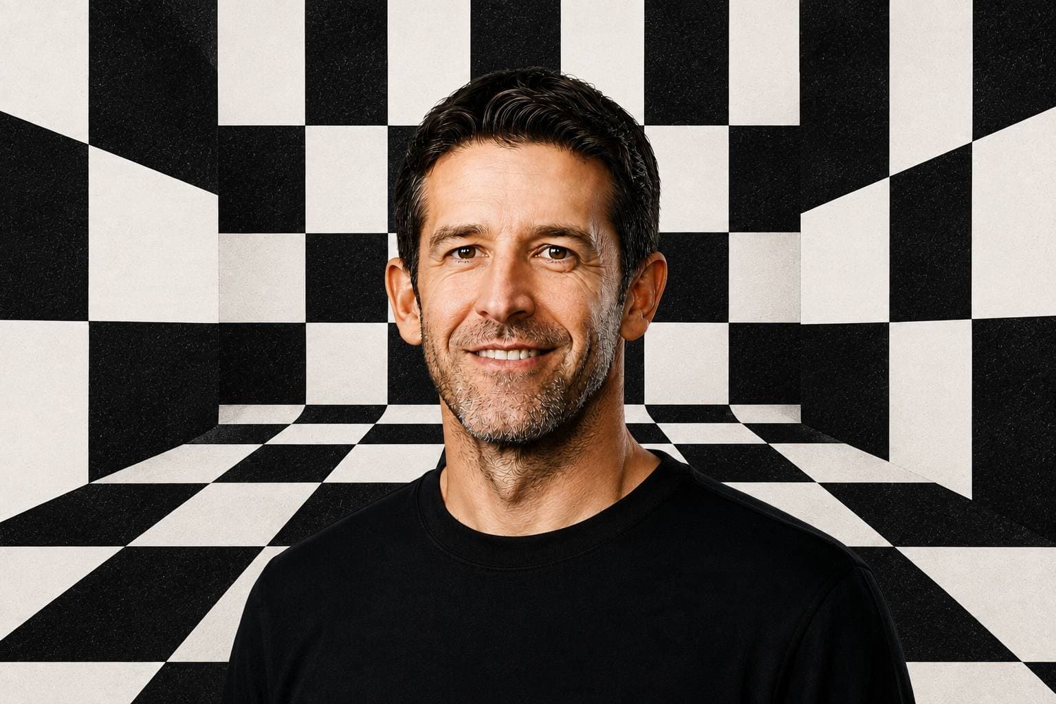 Quem é John Ternus, 'arquiteto do iPhone' que virou CEO da Apple