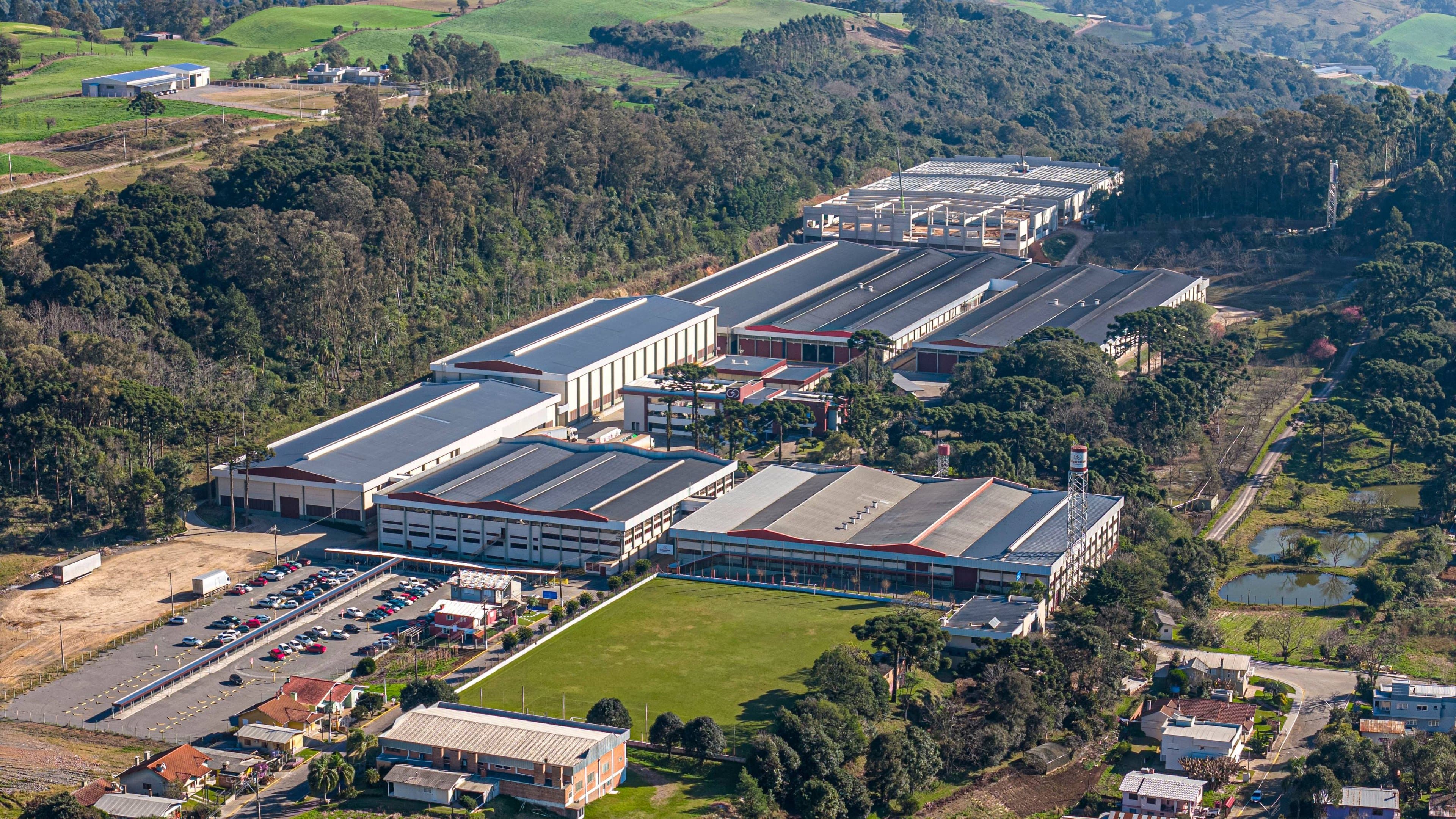 Gigante escondida no interior do RS investe R$ 65 milhões em nova fábrica e não para de crescer