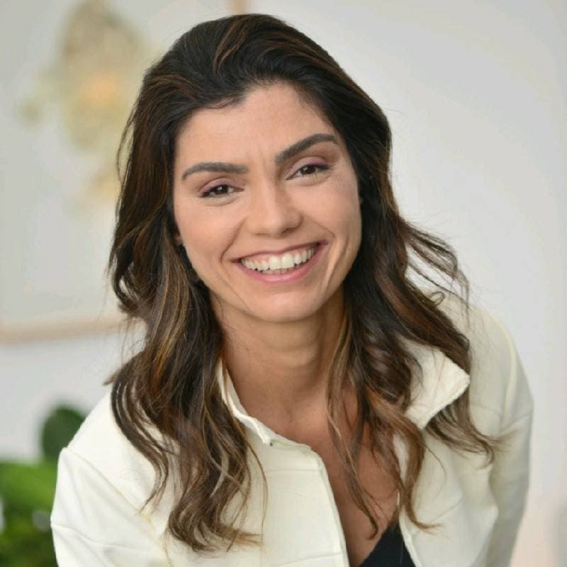 Ela liderou vendas na Microsoft e criou um método contra o burnout depois de pedalar até o Everest