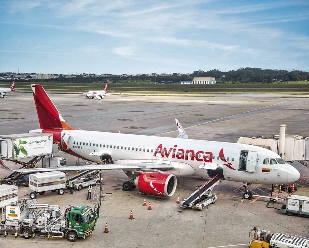 Suítes no avião, gastronomia e luxo: os próximos passos do grupo Abra para a Avianca