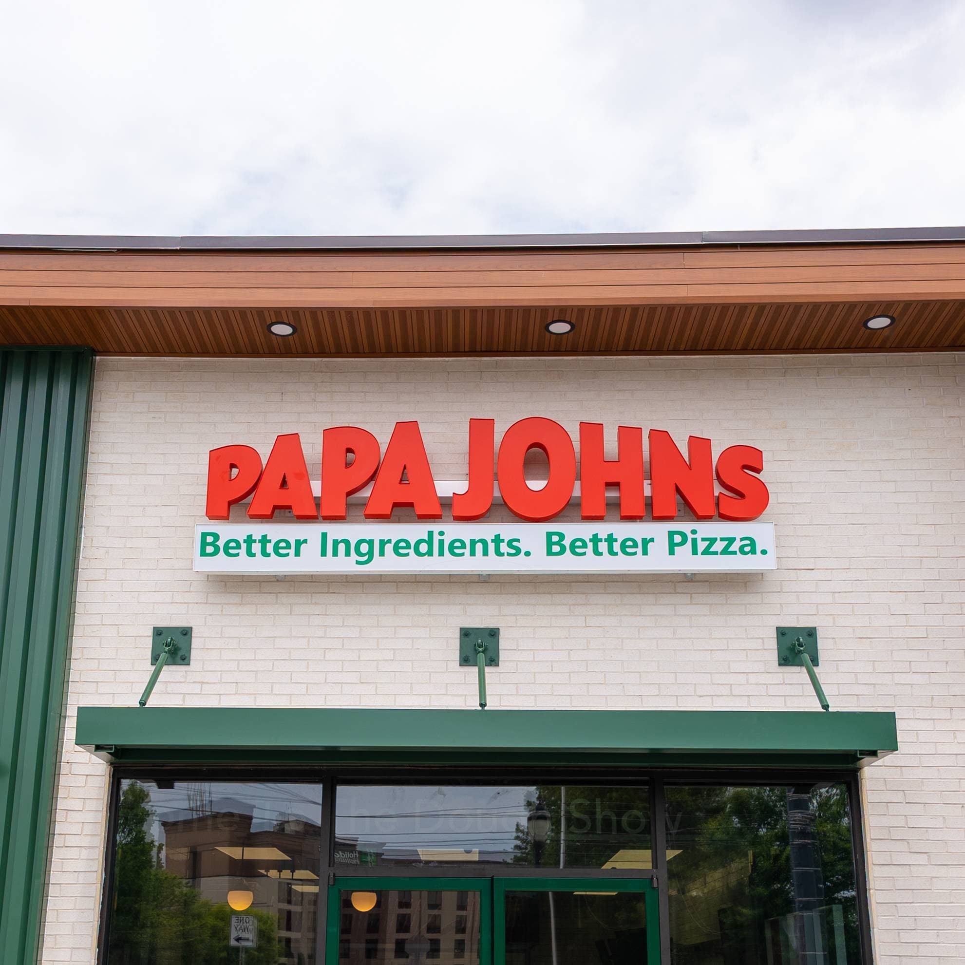 EXCLUSIVO: Papa Johns chega ao Brasil para desafiar Domino's e Pizza Hut