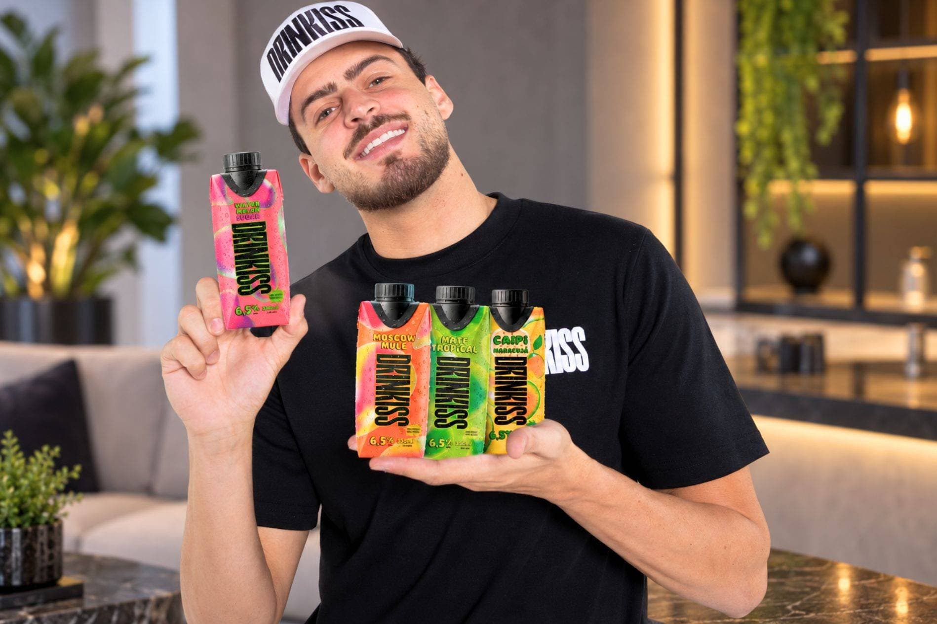 Jon Vlogs ia ser cardiologista, virou influenciador e agora vai faturar R$ 30 milhões com bebidas