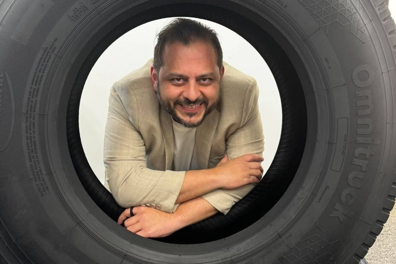 Após ter carro roubado, ele montou uma empresa de rastreadores que vai faturar R$ 400 milhões