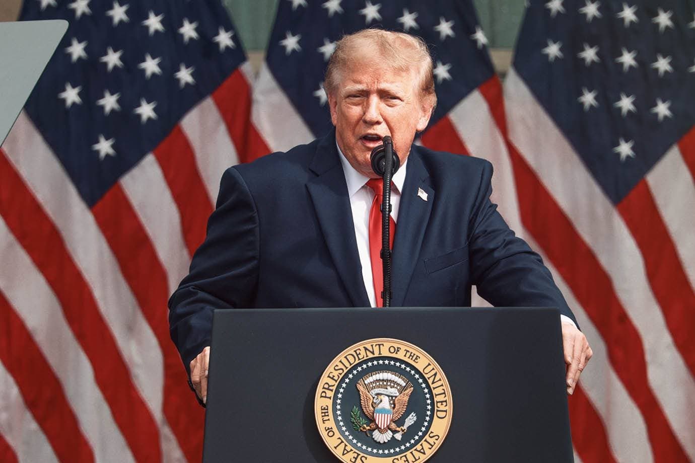 Juiz manda Trump restabelecer acesso de CNN, MS NOW e Politico à Casa Branca