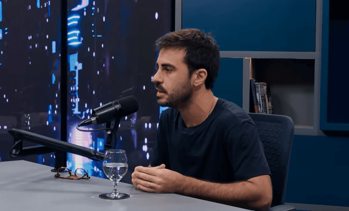 Ele tem 90% do portfolio em bitcoin e diz como fazer renda passiva em cripto