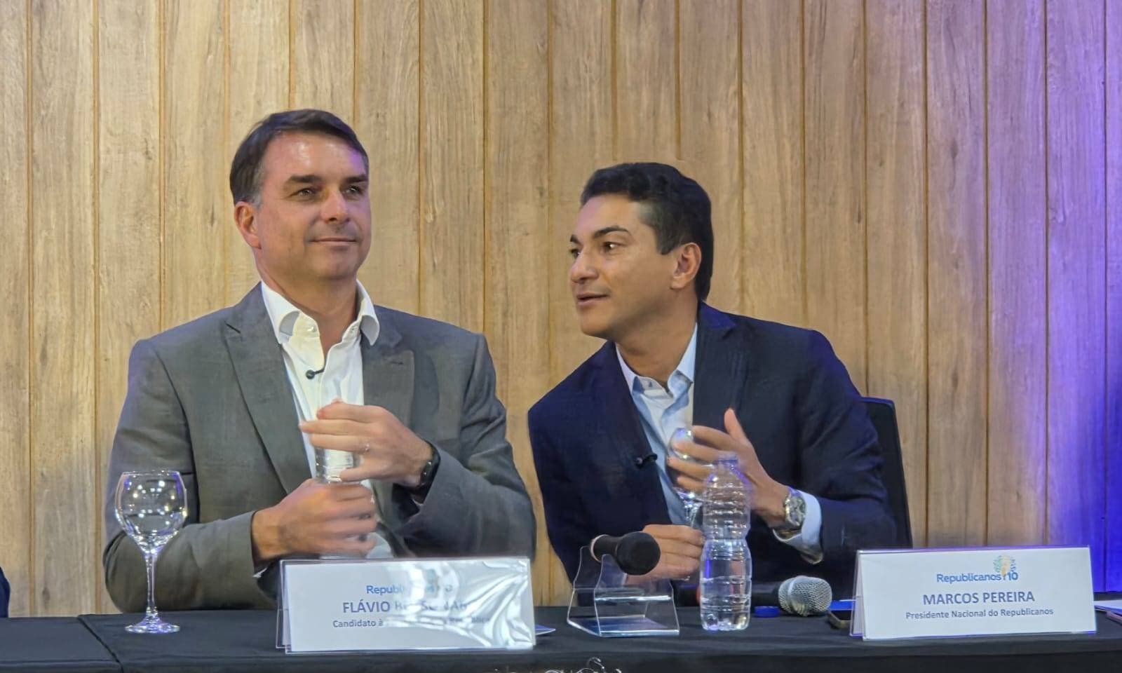 Republicanos anuncia apoio a Flávio Bolsonaro