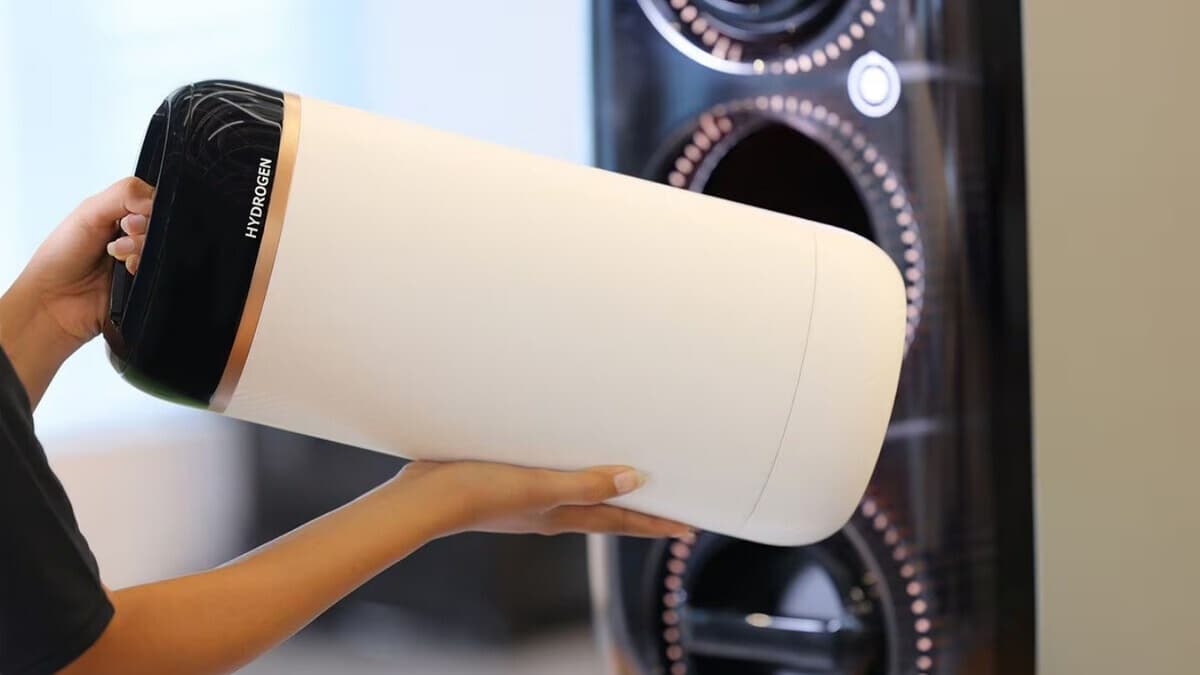 Toyota cria ‘powerbank para abastecer veículo em minutos