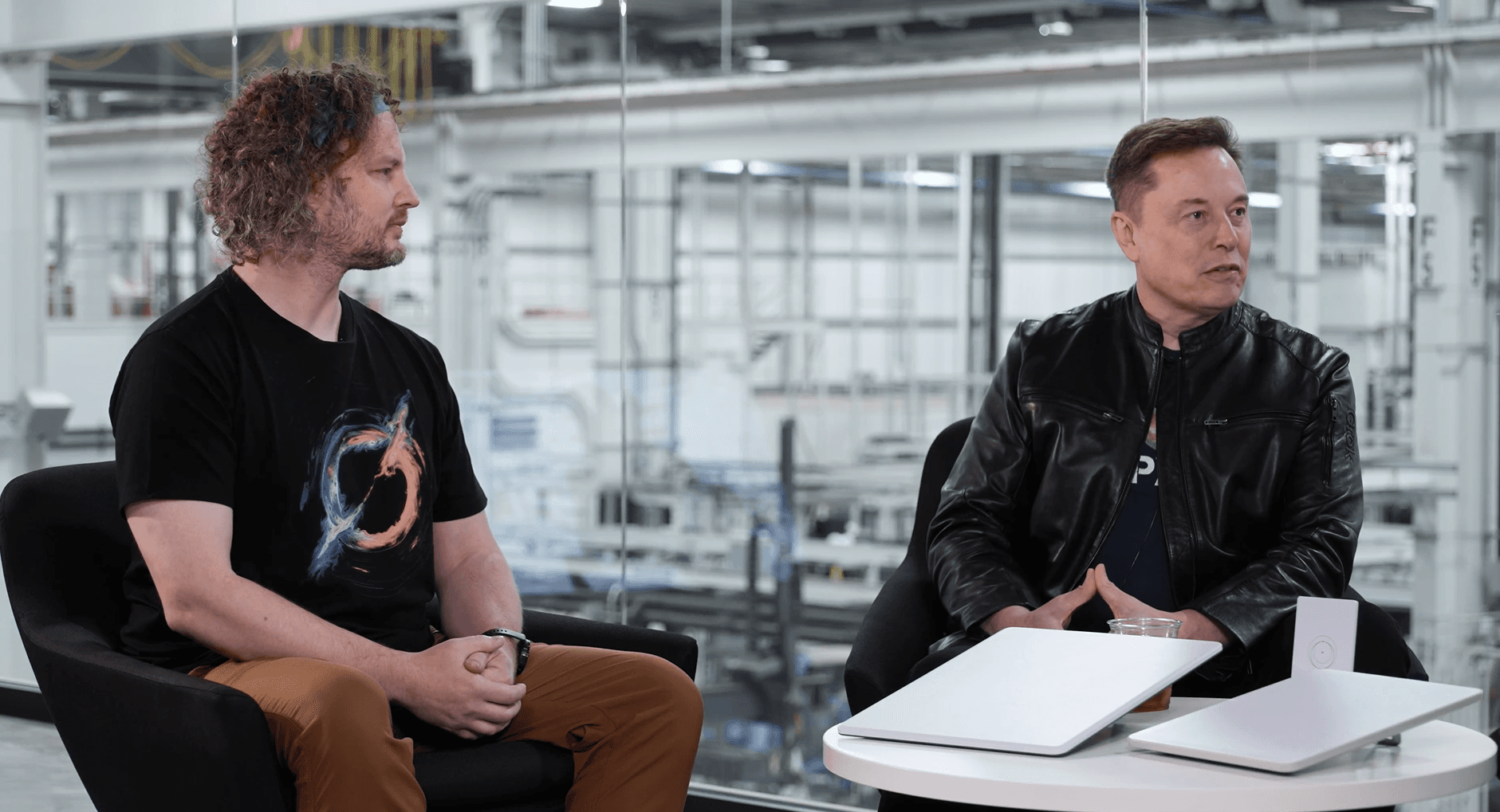 ‘Não é mágica’: Em vídeo no X, Elon Musk explica o plano da SpaceX para construir data centers no espaço