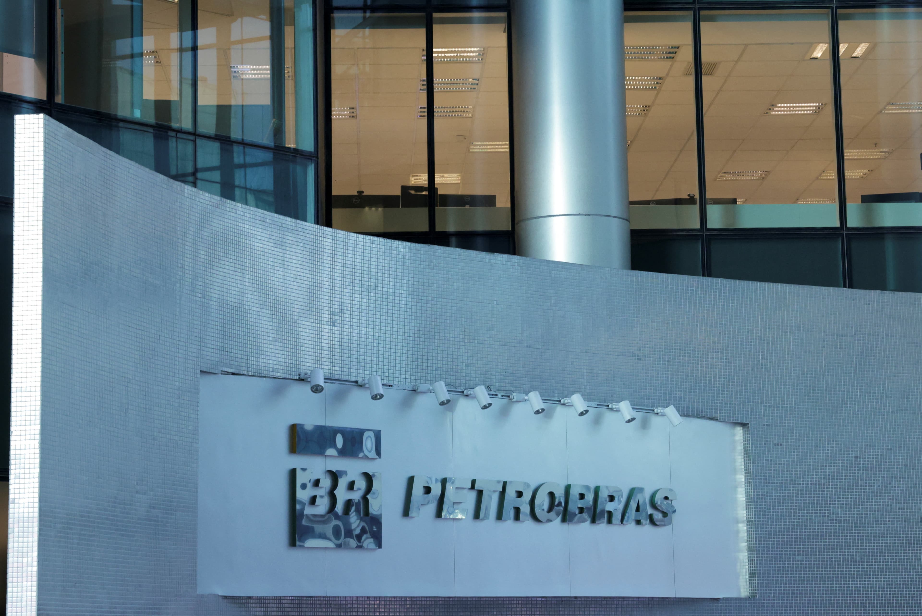 Petrobras (PETR4) cria mecanismo e limita alta do gás a 6% a partir de agosto