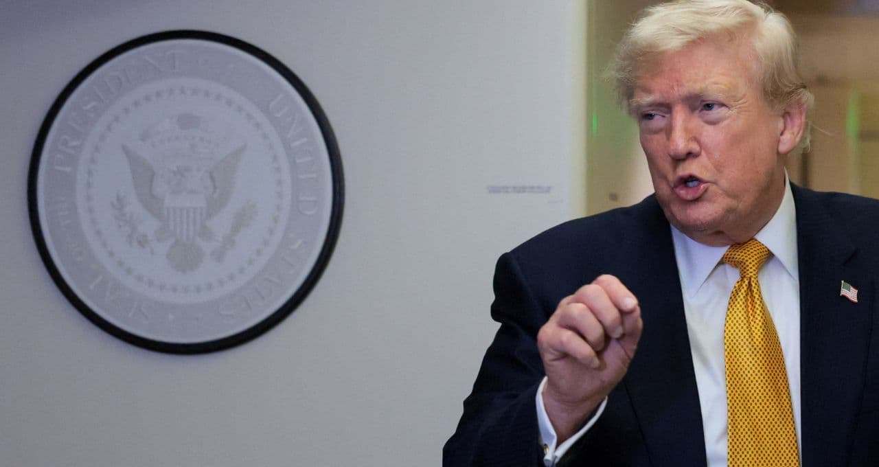 Trump anuncia retomada de bloqueio ao Irã e diz que EUA cobrarão 20% sobre cargas no Estreito de Ormuz