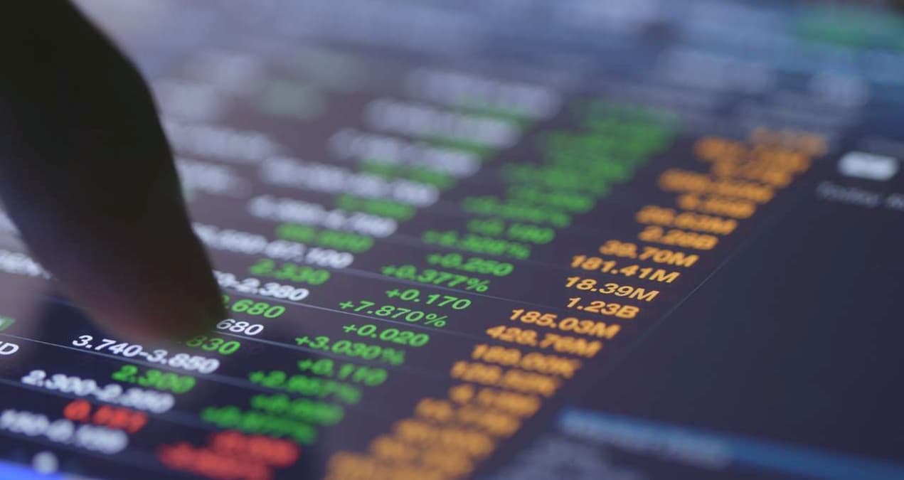 Suzano (SUZB3) e mais 4 ações para bater o Ibovespa (IBOV) no curto prazo, segundo a Terra