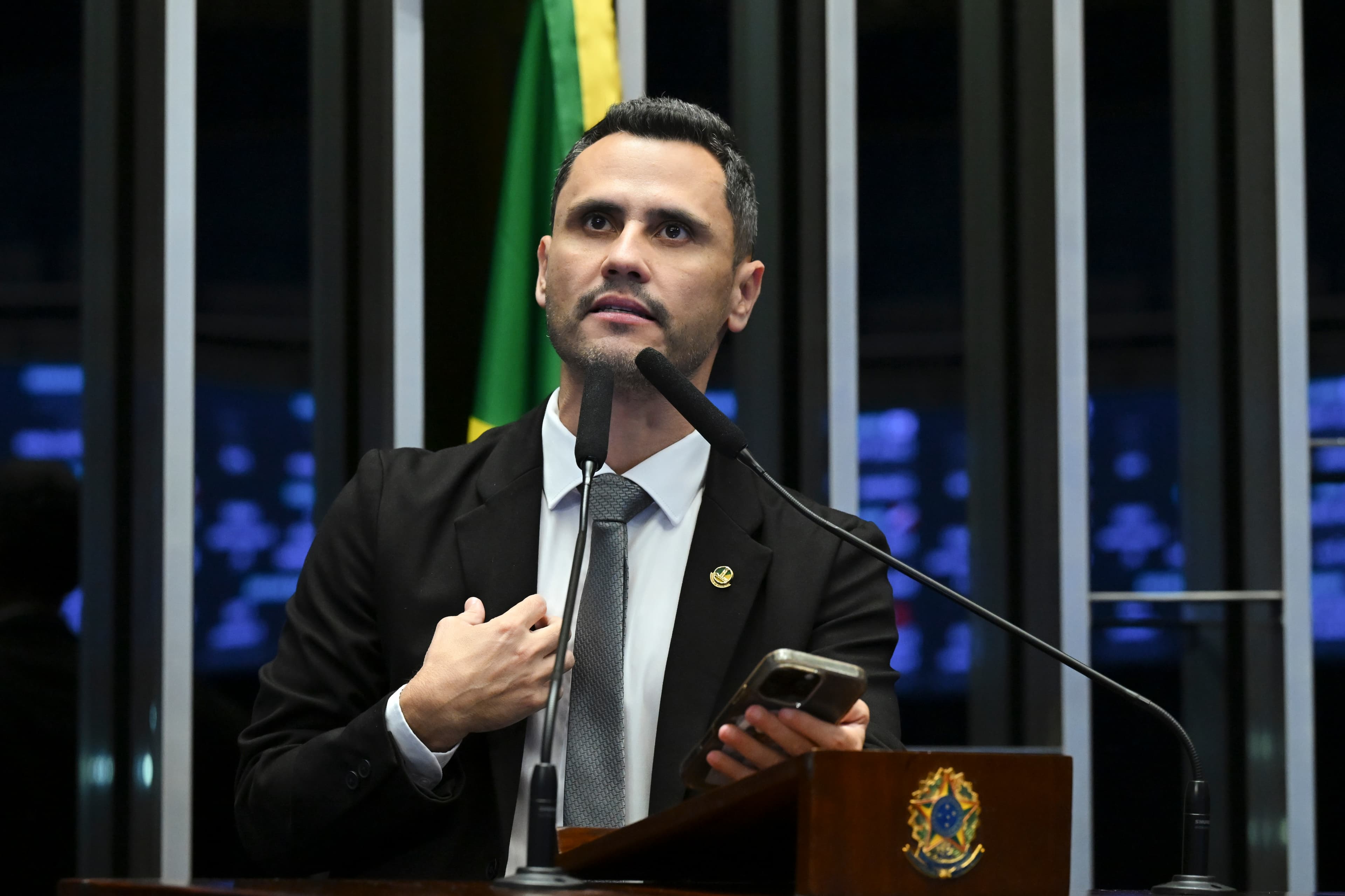 Senador Cleitinho anuncia que desistiu de ser candidato ao governo de Minas Gerais