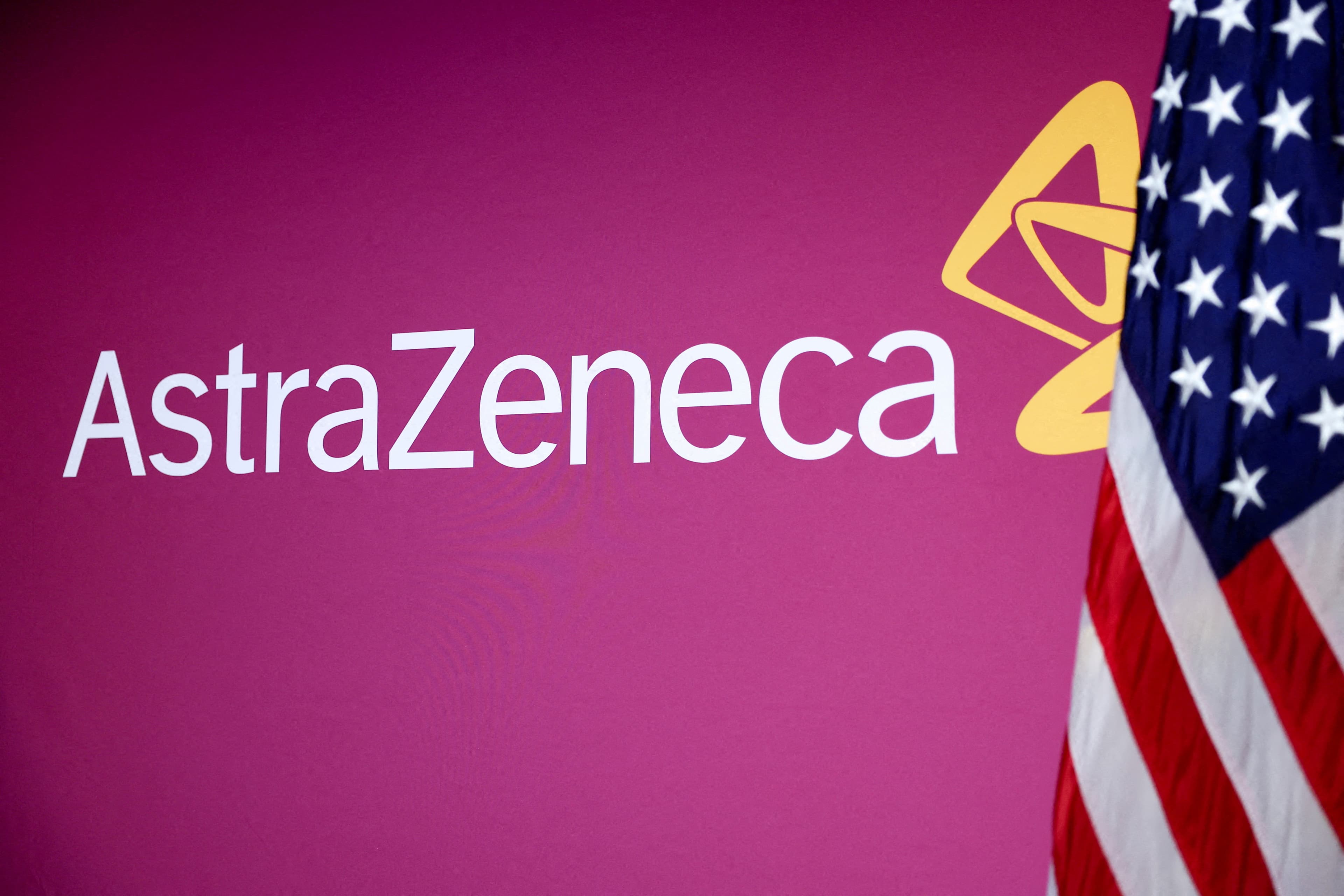 Vem aí nova gigante farmacêutica? AstraZeneca negocia fusão com Bristol Myers Squibb; ações reagem