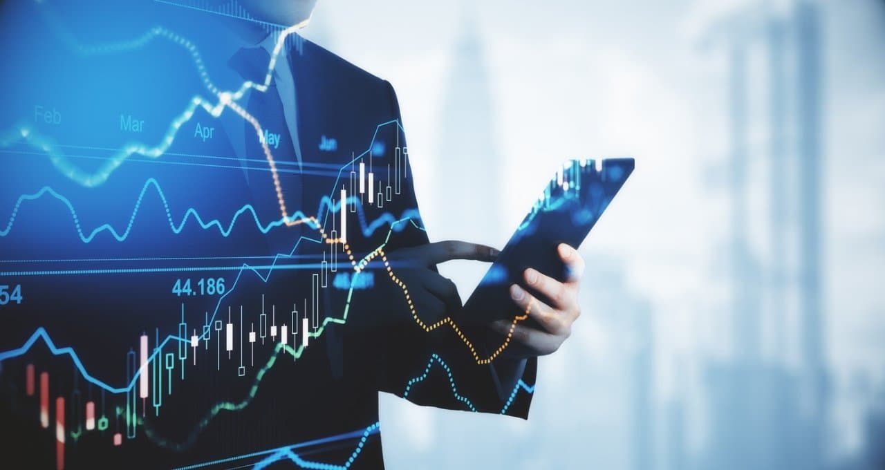 Swing trade: BTG Pactual recomenda compra de JBS (JBSS32) com potencial de valorização de 16,44%