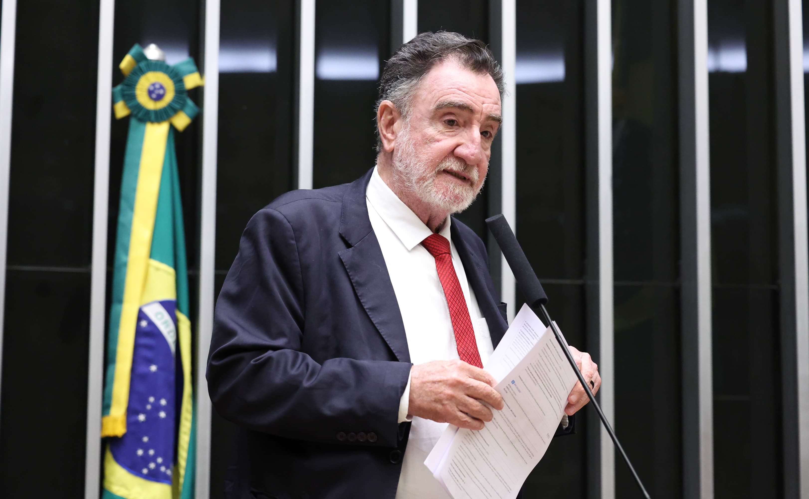 Federação Rede-PSOL retira apoio a Kalil e confirma aliança com Patrus Ananias em Minas Gerais