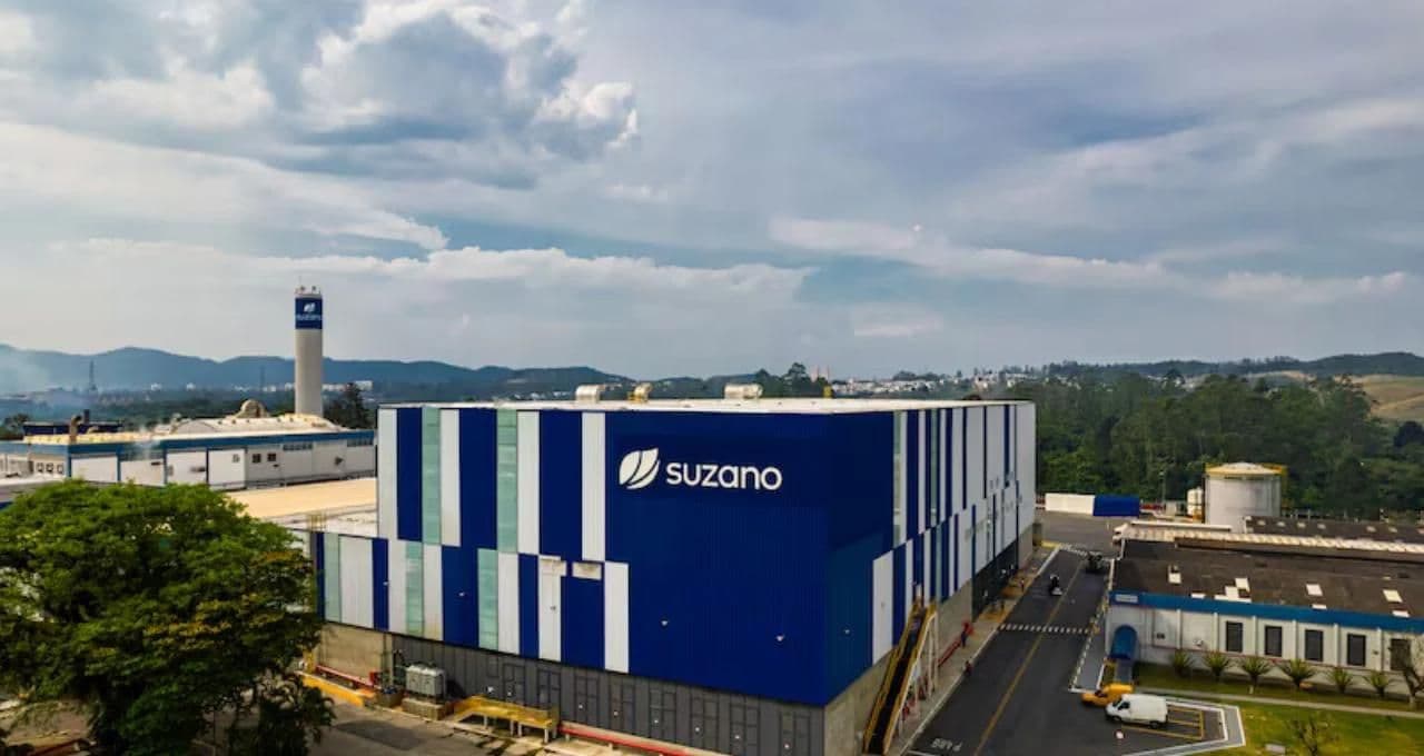 Suzano (SUZB3) anuncia aumento preço de celulose para Ásia a partir de setembro, diz fonte