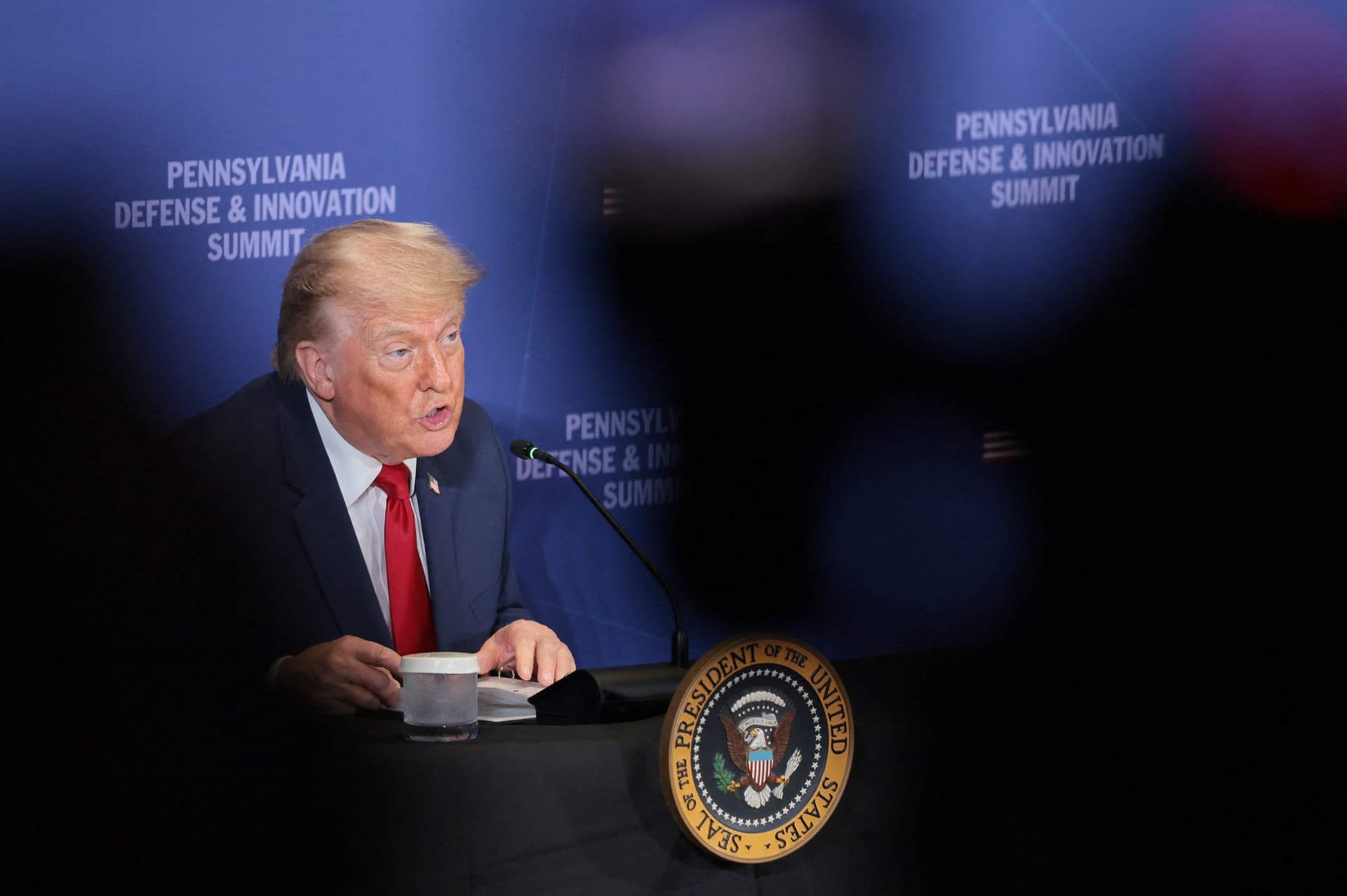 Petróleo: o que se sabe sobre o acordo de Trump que dá aos EUA acesso às reservas venezuelanas