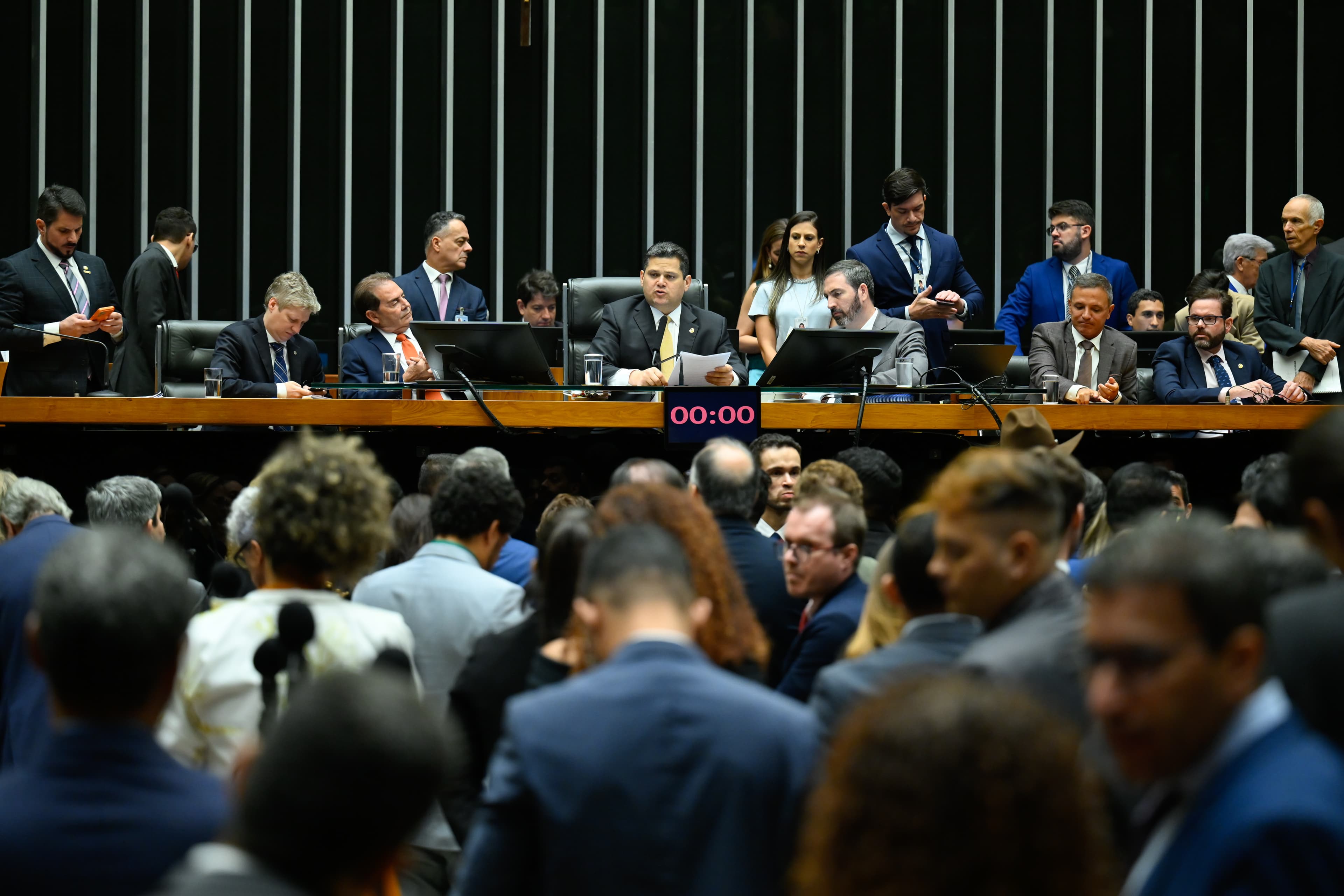 Vagas em aberto no STF, Banco Central e autarquias aumentam importância da eleição para o Congresso